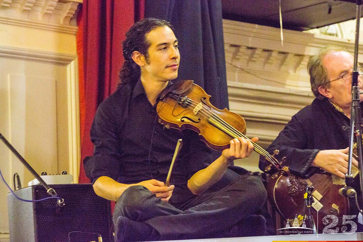 ©1987-2017 SKS Swaminarayan Temple East London